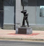Museums-Louisiana-statue-AOGHS oil museums