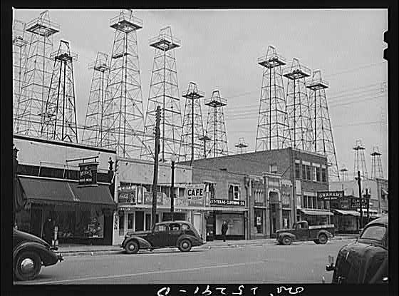Lone-Wolf-kilgore-AOGHS Circa 1930 photo of downtown Kilgore, tamed by Manuel “Lone Wolf” Gonzaullas, Texas Ranger.