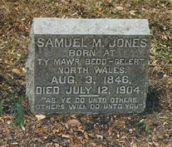 headstone of Samuel "Golden Rule" Jones