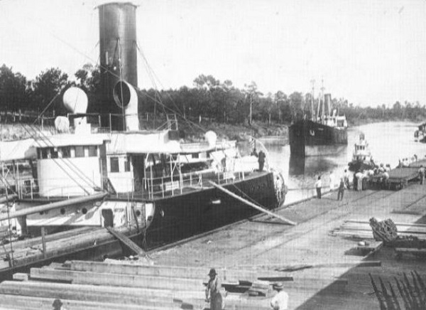 A 1915 postcard captures the Houston Ship Channel.